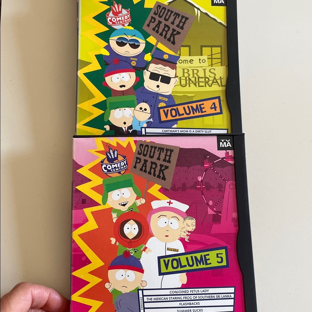 South Park volume 1 to 5 dvd collection - Picture 2 of 4